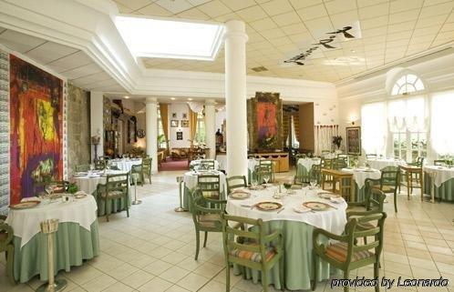 Chateau De Lignan Narbonne Restoran gambar